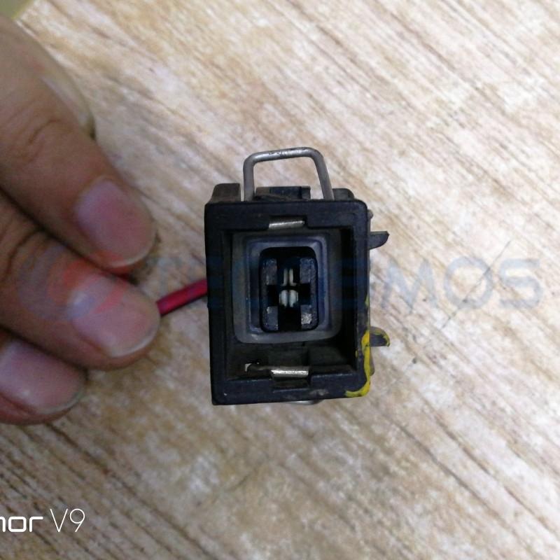 Car Connector For Volkswagen Tiguan Bora starter motor with four large petals and one Pin CT1-0032M