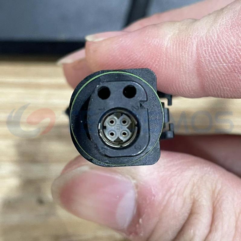 Car Connector For 4-pole data cable plug black 1pin CT1-0073M-2