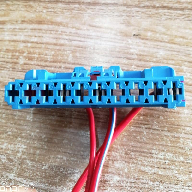 Car Connector For BMW fuse box plug 61139867330 10 pin CT10-0079M-1