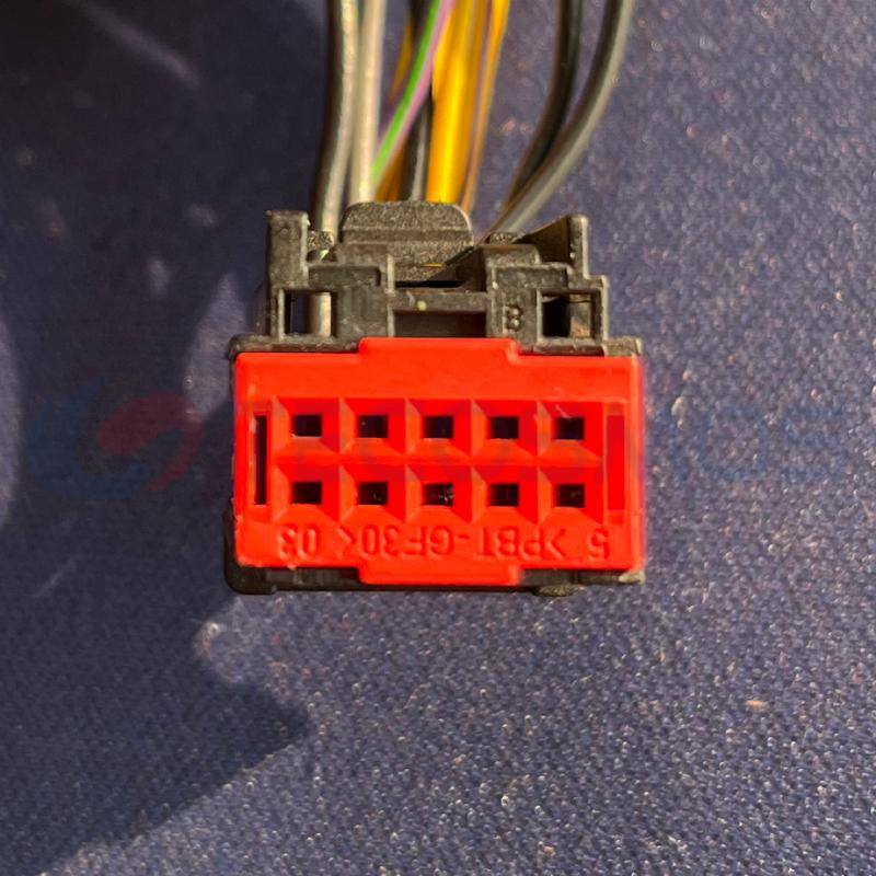 Car Connector For Nissan 10 Pin Logo CT10-0122M