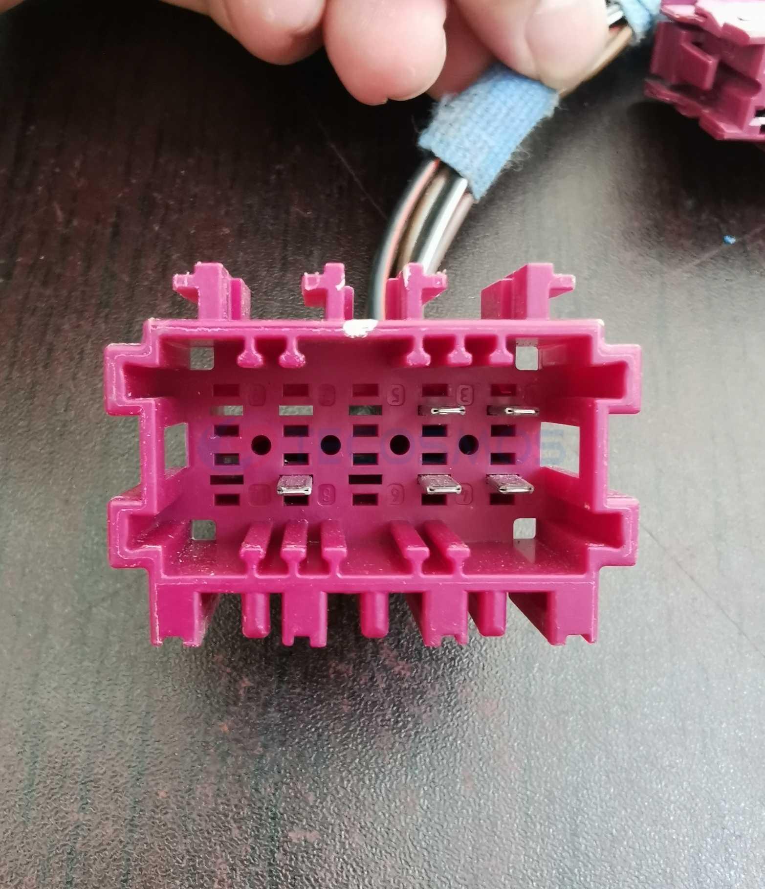 Car Connector For Mercedes Benz A2055451528 10 pin CT10-0136G