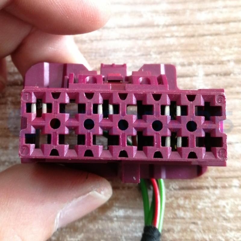 Car Connector For BMW fuse box plug 61139867338 12 pin CT12-0037M-2