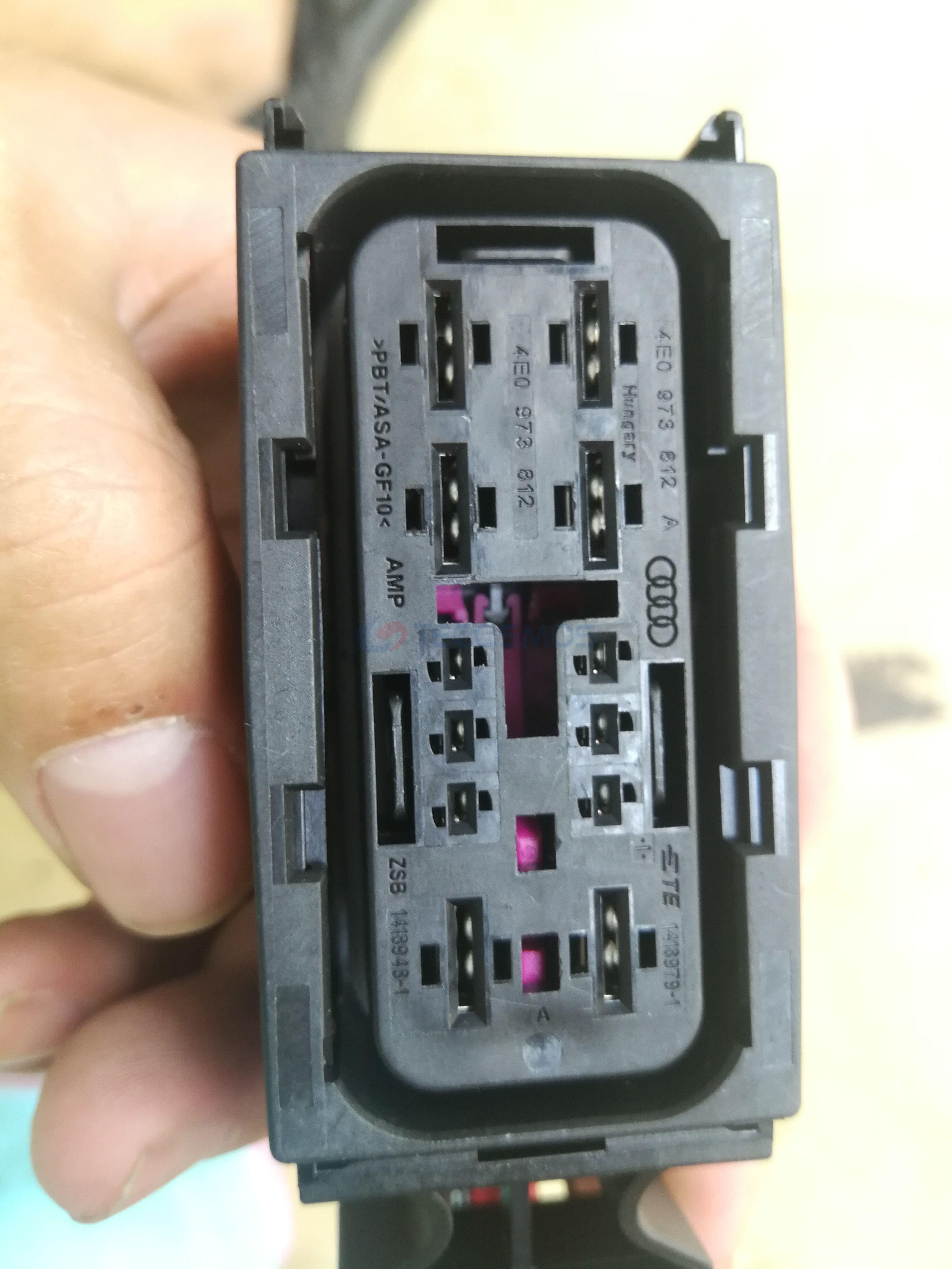 Car Connector For Volkswagen For audi 4E0973812 12 Pin CT12-0040M