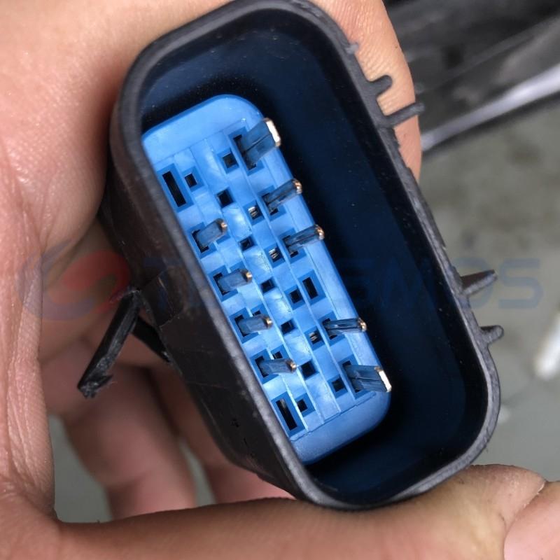 Car Connector For Great Wall Electric Vehicle 12 Pins CT12-0053G