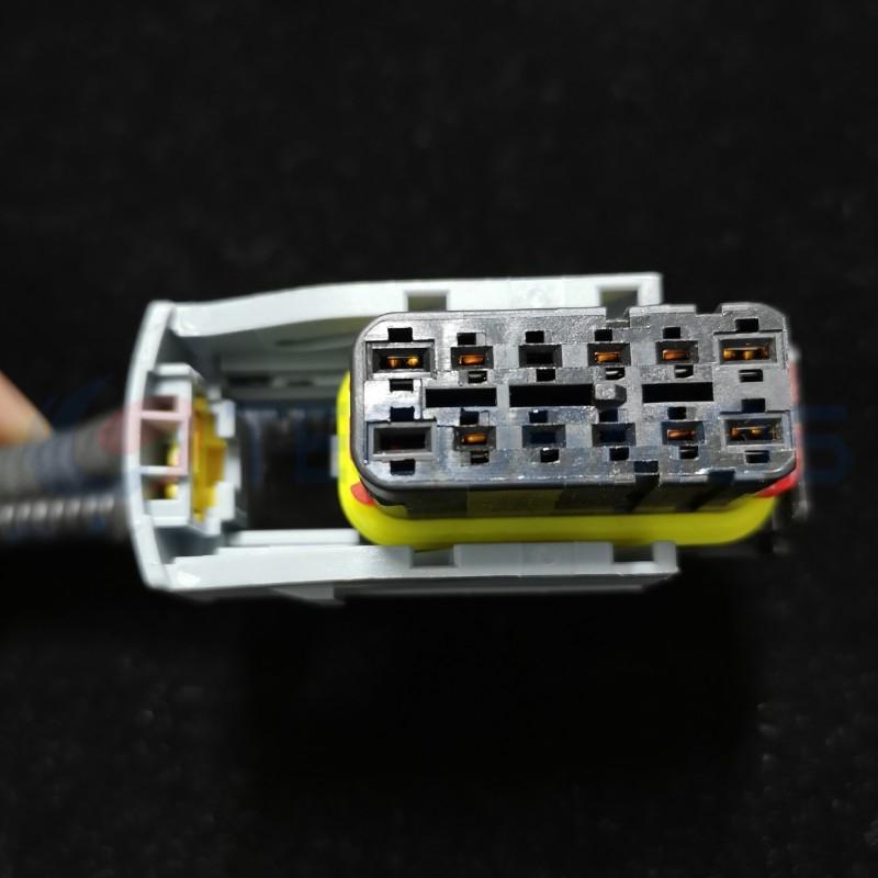 Car Connector For Volkswagen 12 Pins CT12-0129M-1