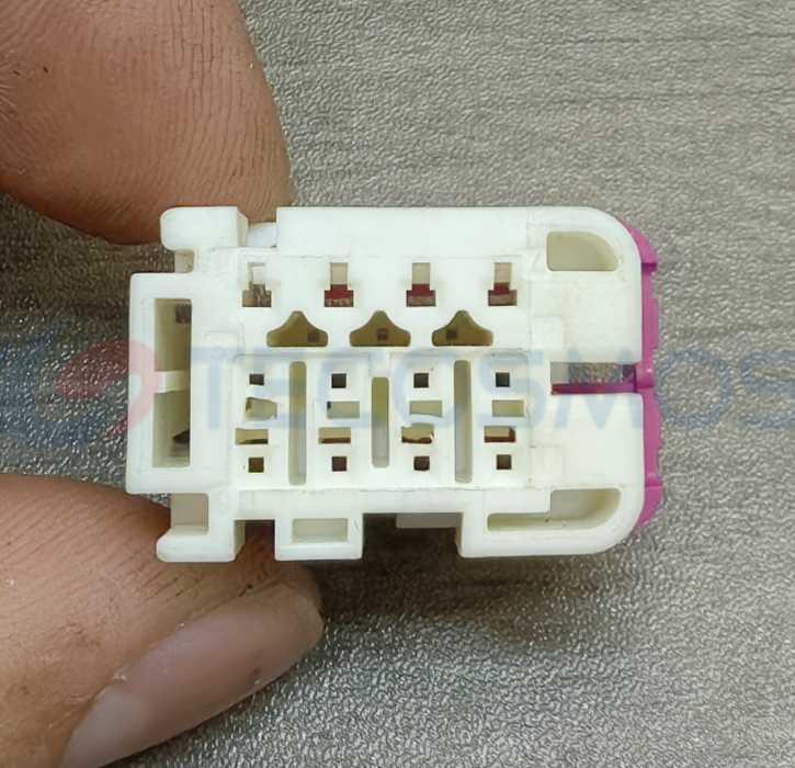 Car Connector For Mercedes A0005402611 white 12 pin CT12-0137M