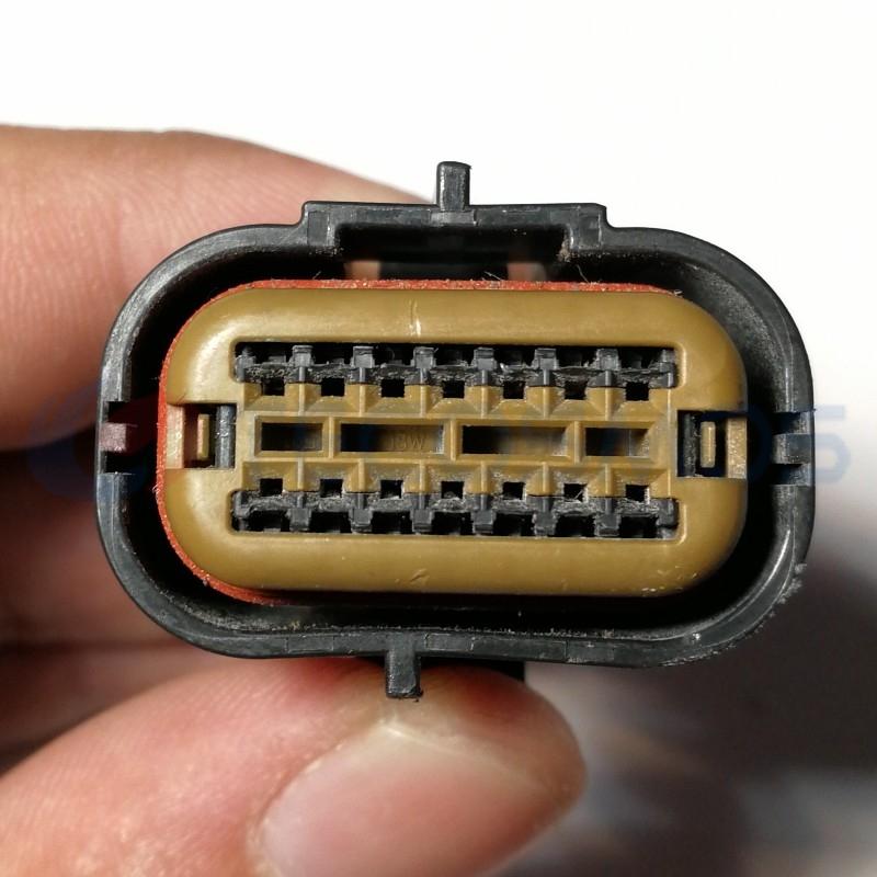 Car Connector For Luxgen 14 Pins CT14-0045M