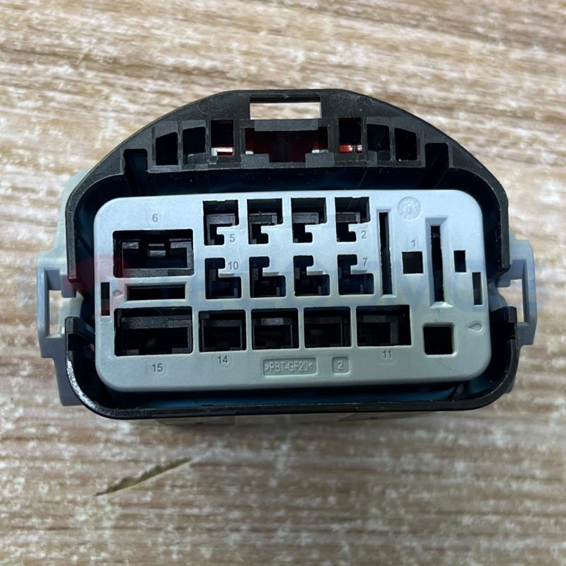 Car Connector For Tesla 15 Pins CT15-0019M