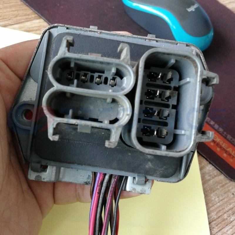 Car Connector For Buick GL8 plug has a dead hole 16 pin CT16-0065M-1