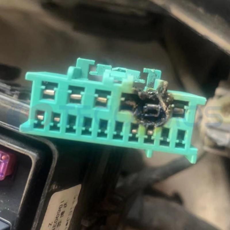 Car Connector For Toyota 16 Pins CT16-0096M