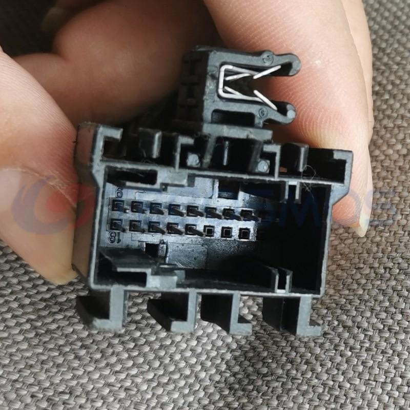Car Connector For BMW body control module 18 pin CT18-0007G