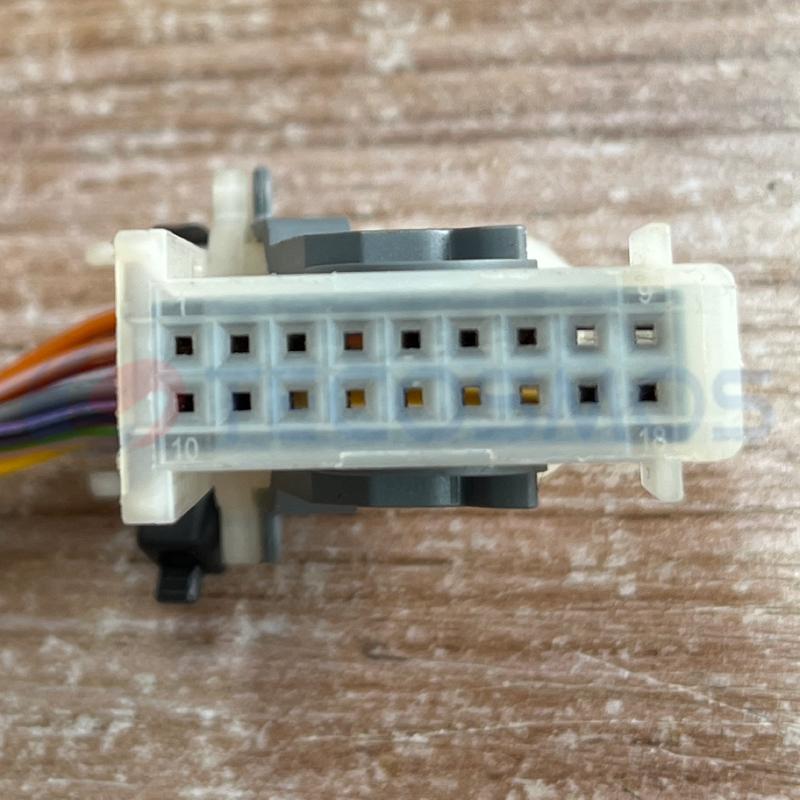 Car Connector For Logo module plug 18 pin CT18-0032M-2