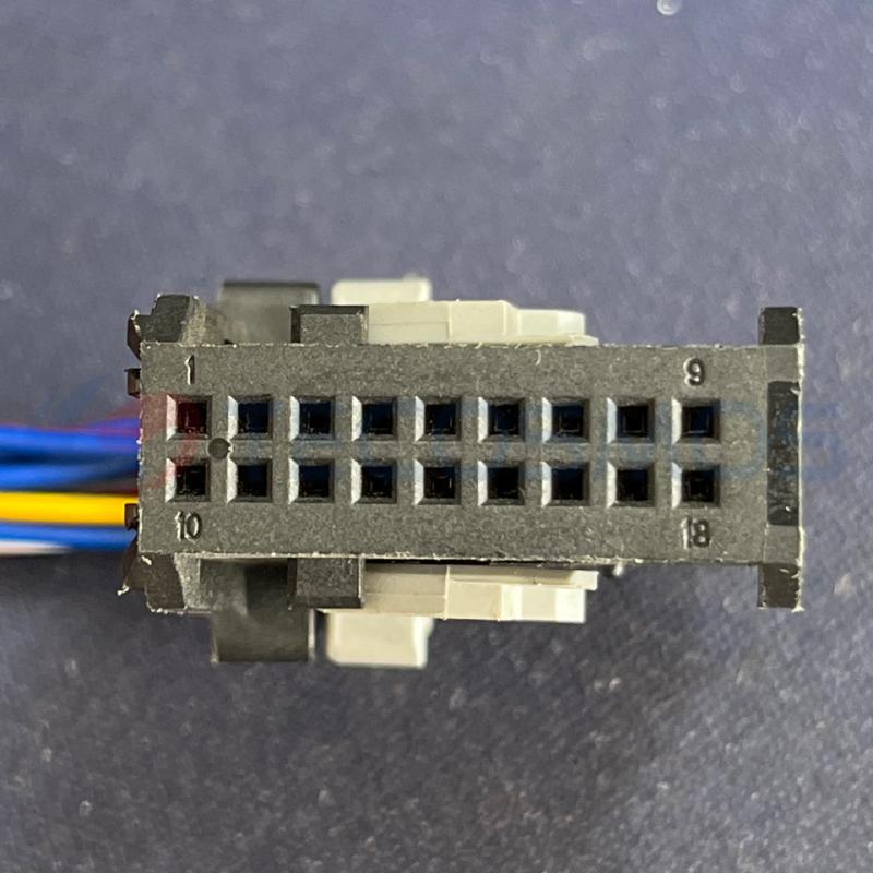 Car Connector For BMW plug 18-0007G 18 pin CT18-0032M-3