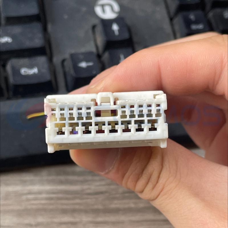 Car Connector For 18 pin plug CT18-0056M