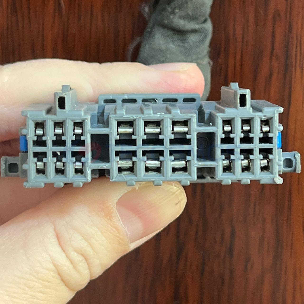 Car Connector For 18 pin plug CT18-0072M