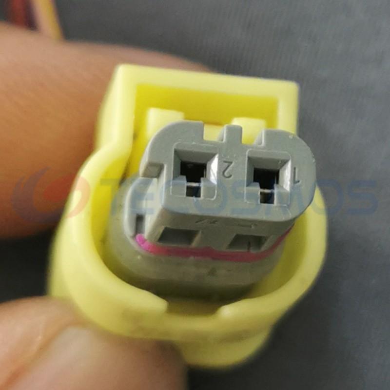 Car Connector For Volkswagen For audi 4N0973323A 2pin CT2-0046M-4