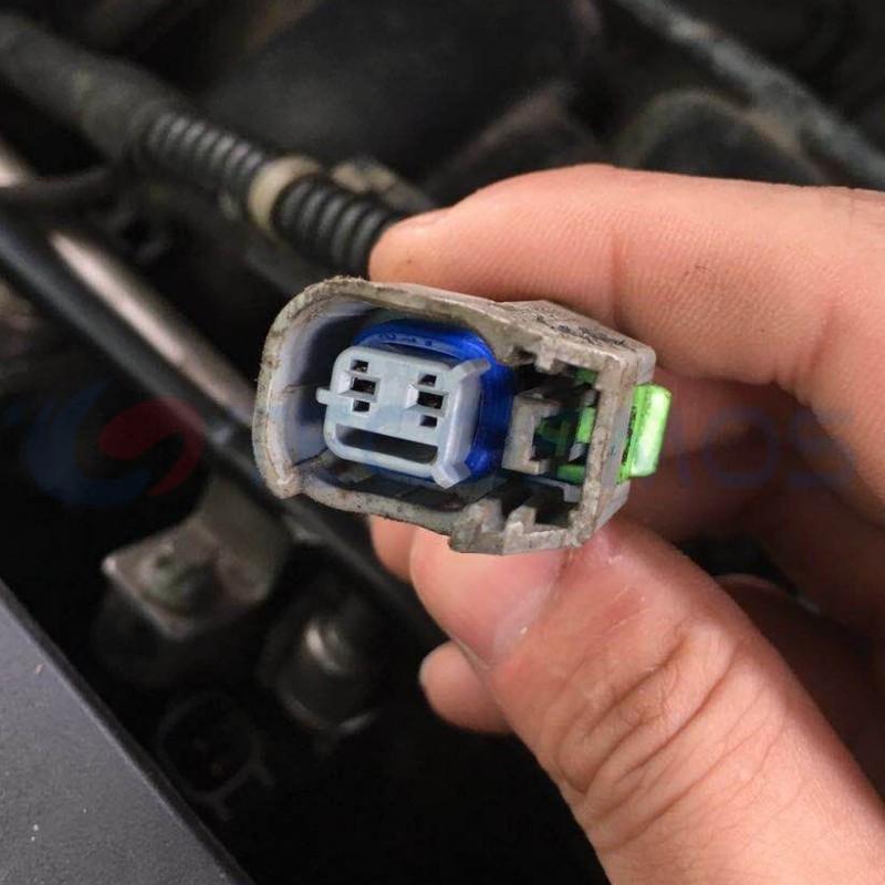 Car Connector For Chevrolet Cruze fuel injector plug 2pin CT2-0052M-1