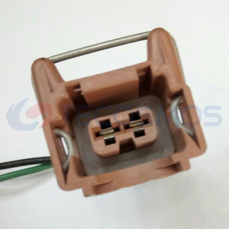 Car Connector For Water spray motor kettle with double upper slots and 2 Pins CT2-0063M-15