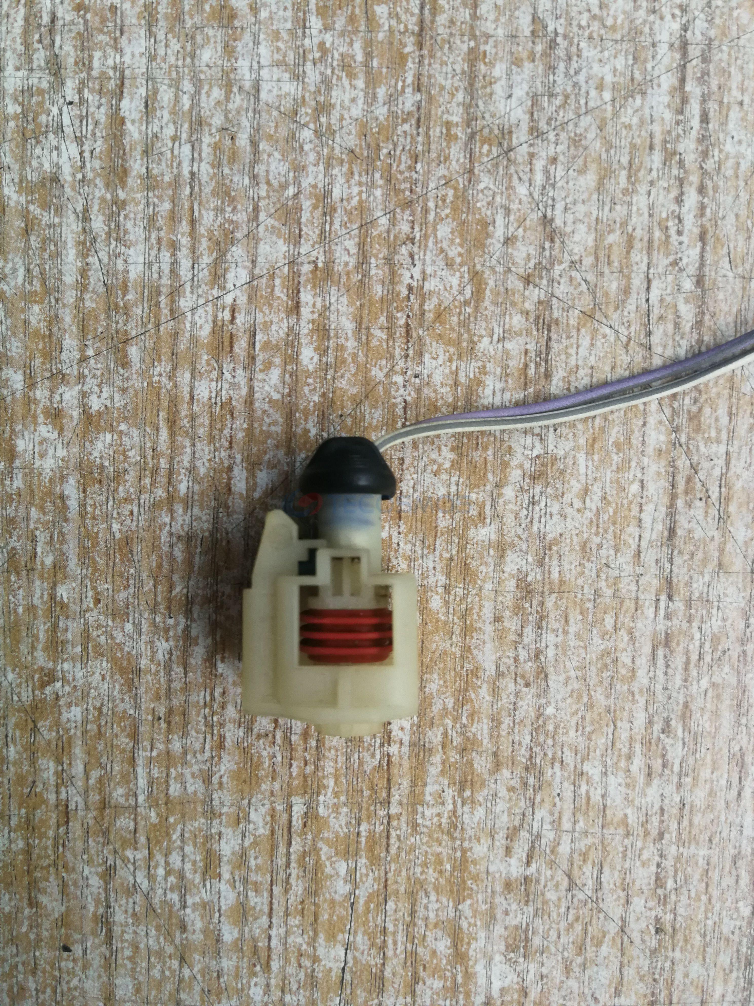 Car Connector For Buick LaCrosse right rear wheel ABS sensor plug 2pin CT2-0093M-4