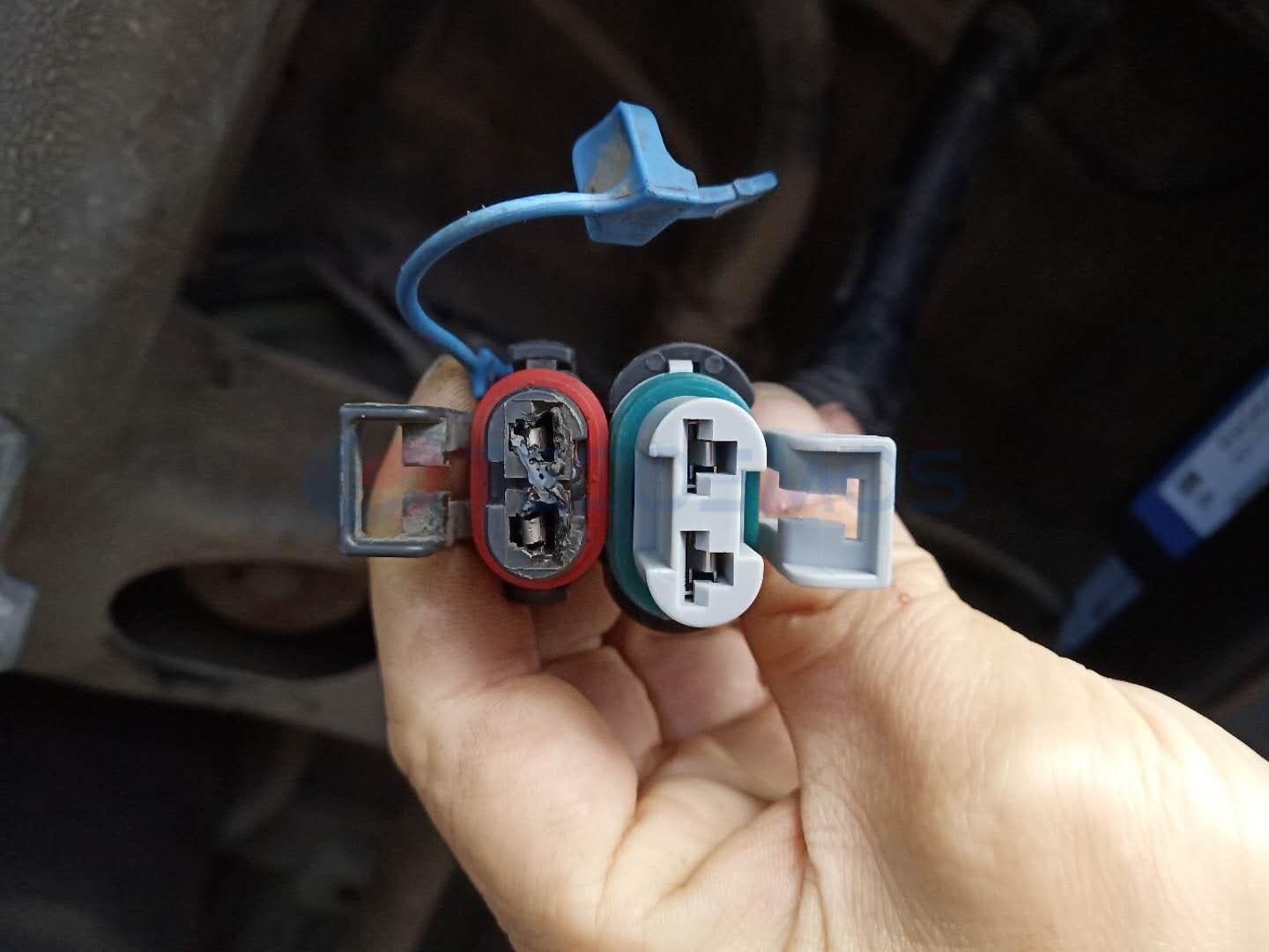 Car Connector For Hummer air pump plug 2pin CT2-0129M