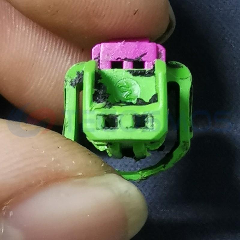 Car Connector For Airbag Dongfeng Jingyi co pilot 2pin CT2-0152M