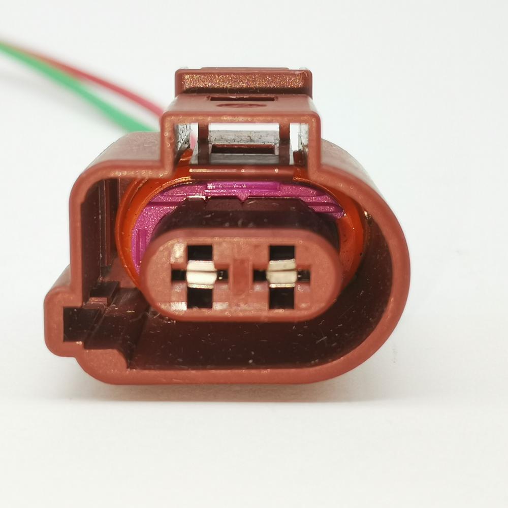 Car Connector For Volkswagen spray bottle motor plug 3B0973722A For land rover brake pump motor plug 2pin CT2-0162M-1