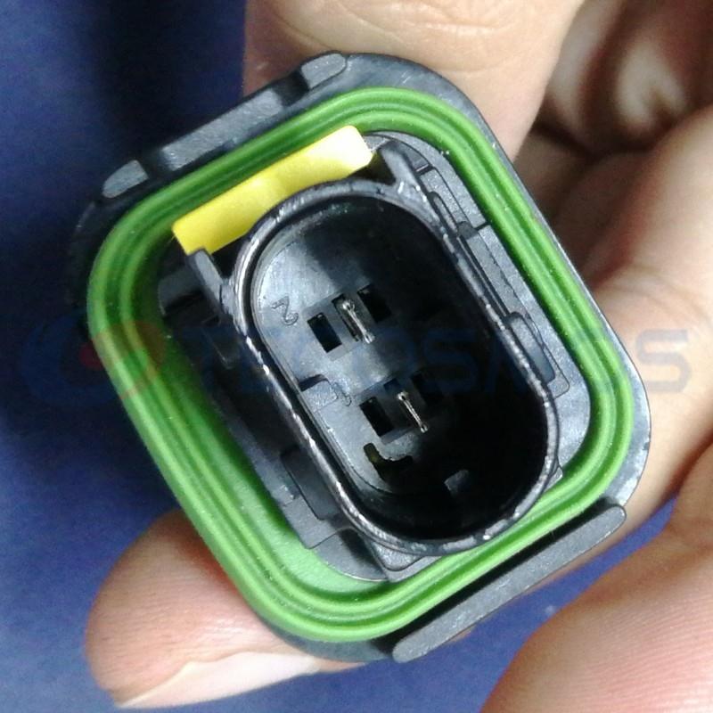 Car Connector For one on left is a bit smaller with 2 Pins CT2-0178G