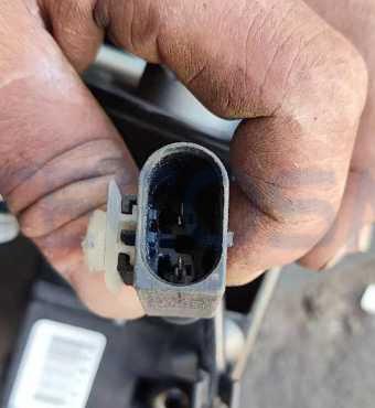 Car Connector For BMW air pump plug male plug 2pin CT2-0262G