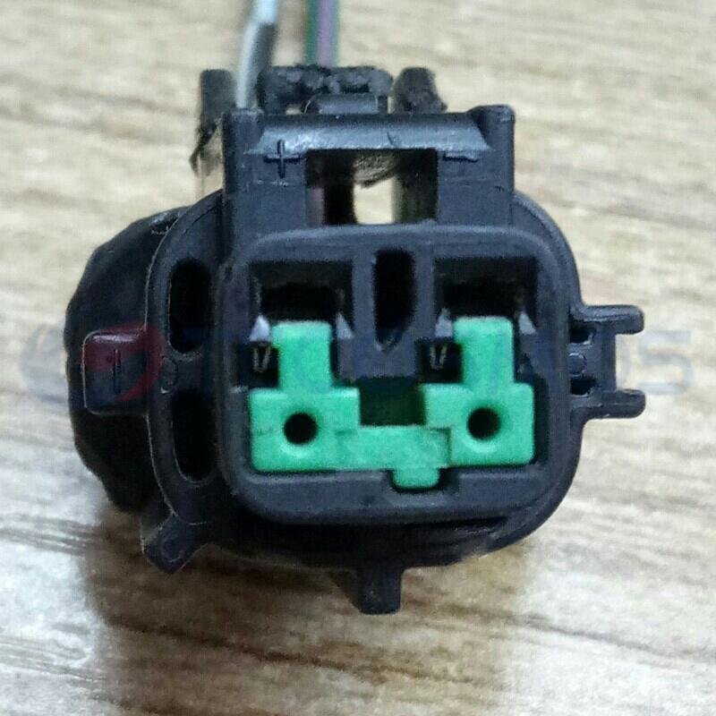 Car Connector For Nissan Tiansu outdoor temperature sensor plug 2pin CT2-0283M