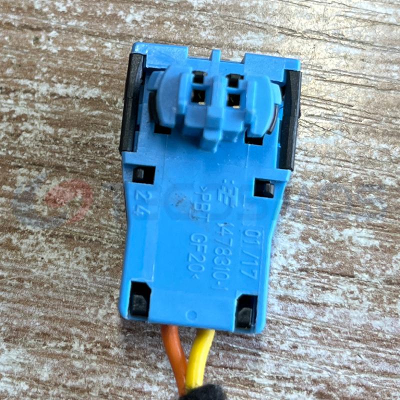 Car Connector For GAC Trumpchi secondary airbag plug blue 2pin CT2-0340M-3