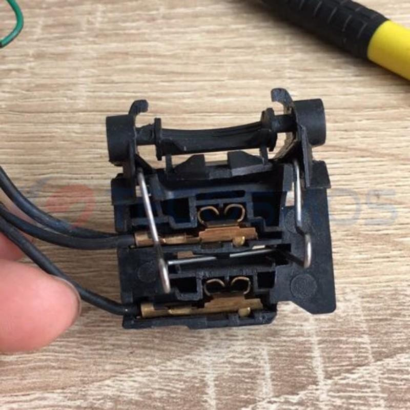 Car Connector For Land Rover H7 low beam plug Land Rover specific 2pin CT2-0346M-11