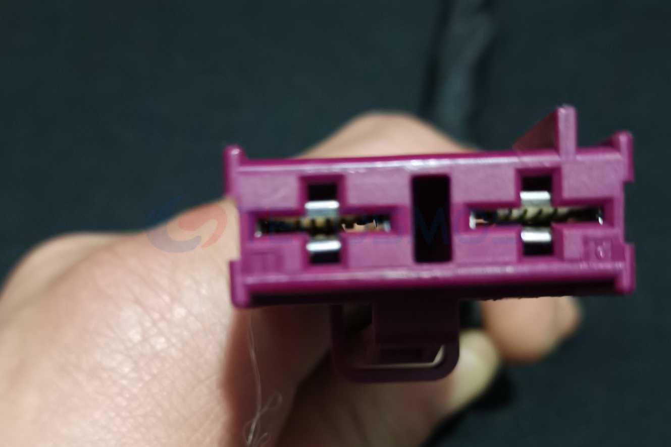 Car Connector For Red 2 Pins CT2-0457M-2