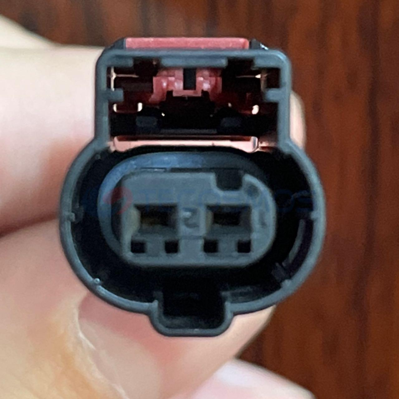 Car Connector For Black core does not protrude 2 Pins CT2-0480M-4