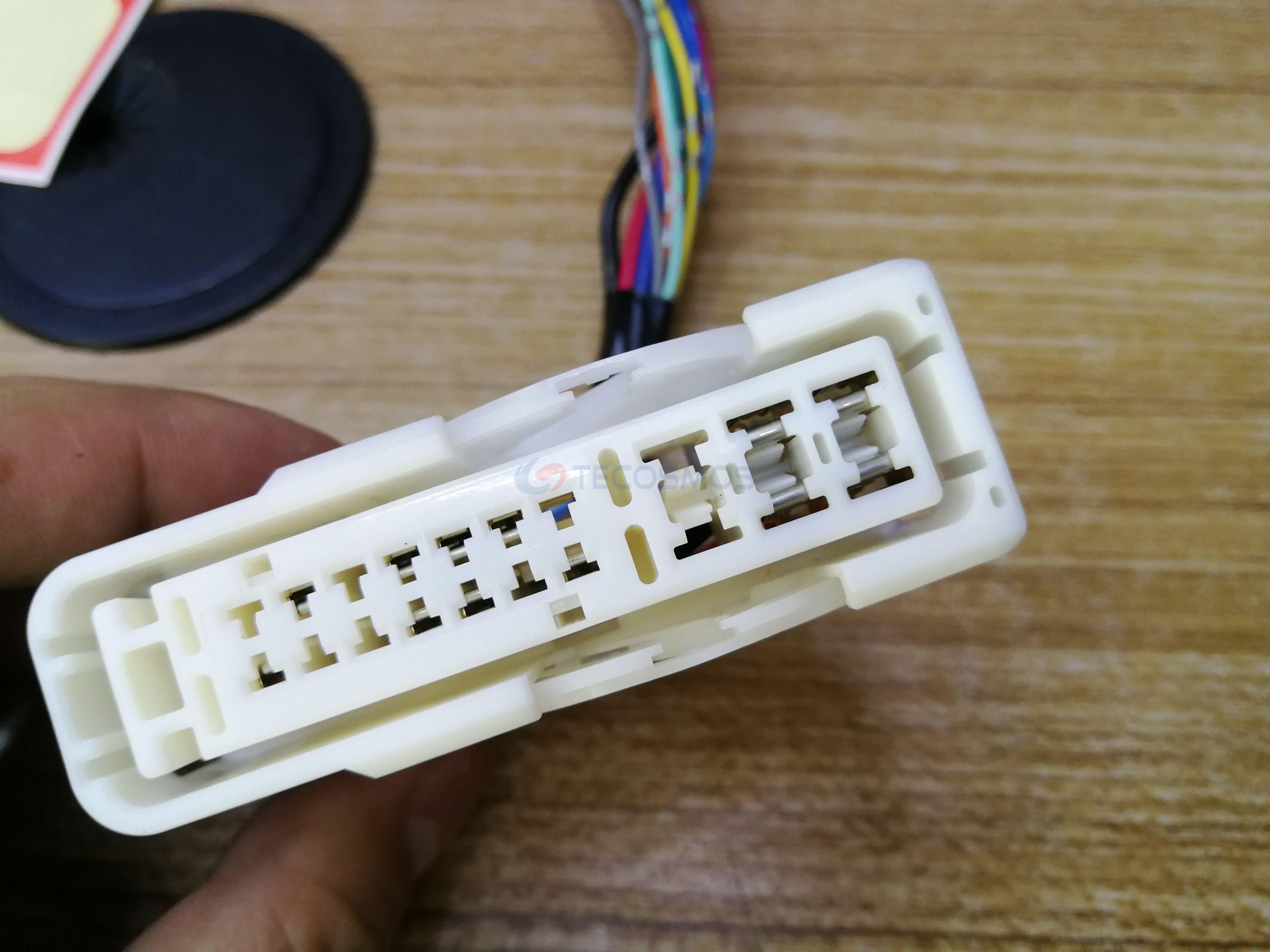 Car Connector For Honda CRV fuse box plug 20 pin CT20-0006M