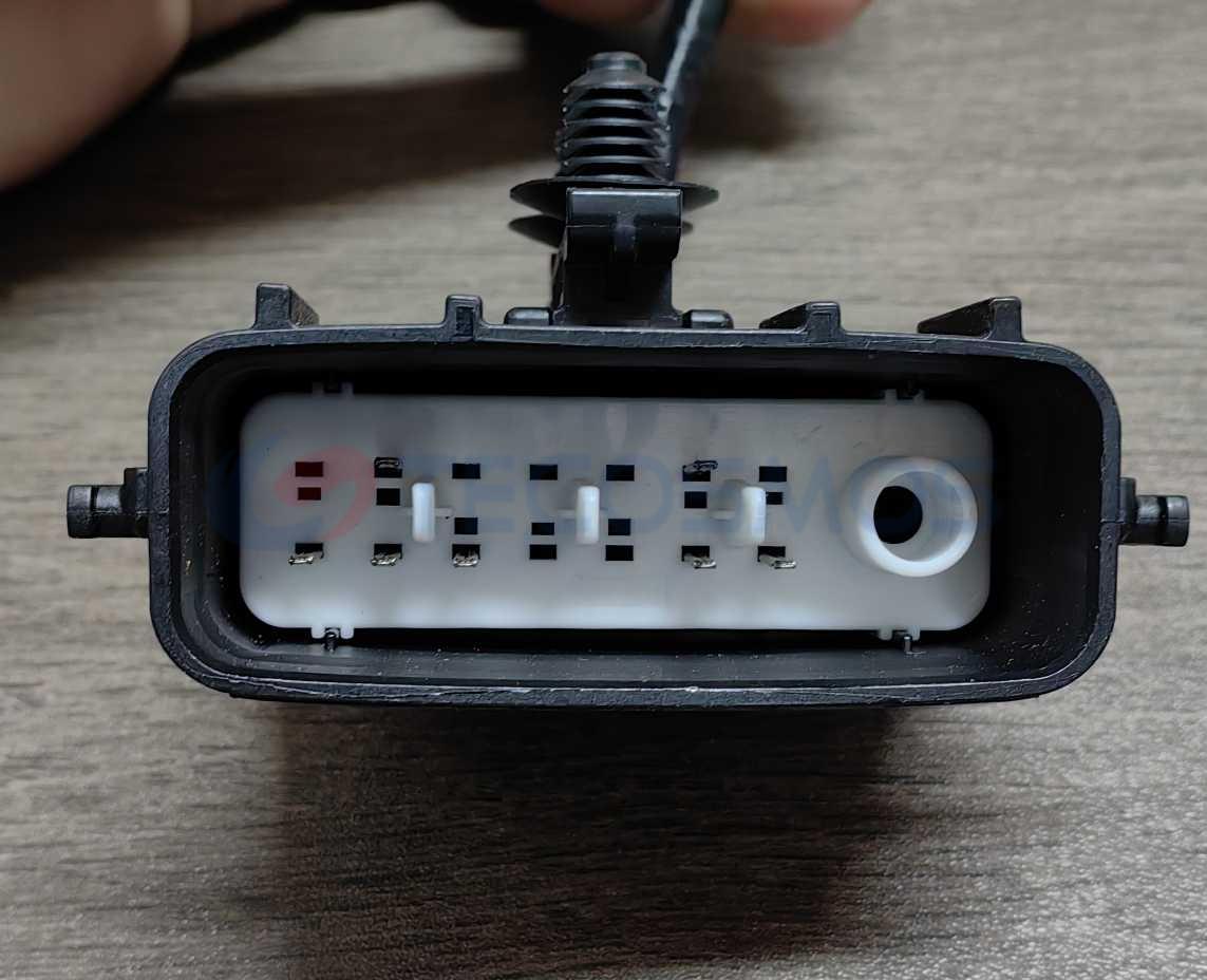 Car Connector For Modern with Lid 20 Pins CT20-0028M-1