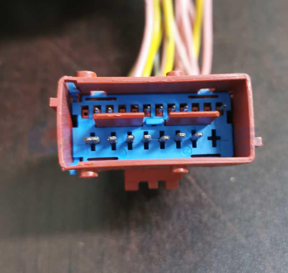 Car Connector For Peugeot Red 20 Pins CT20-0029G