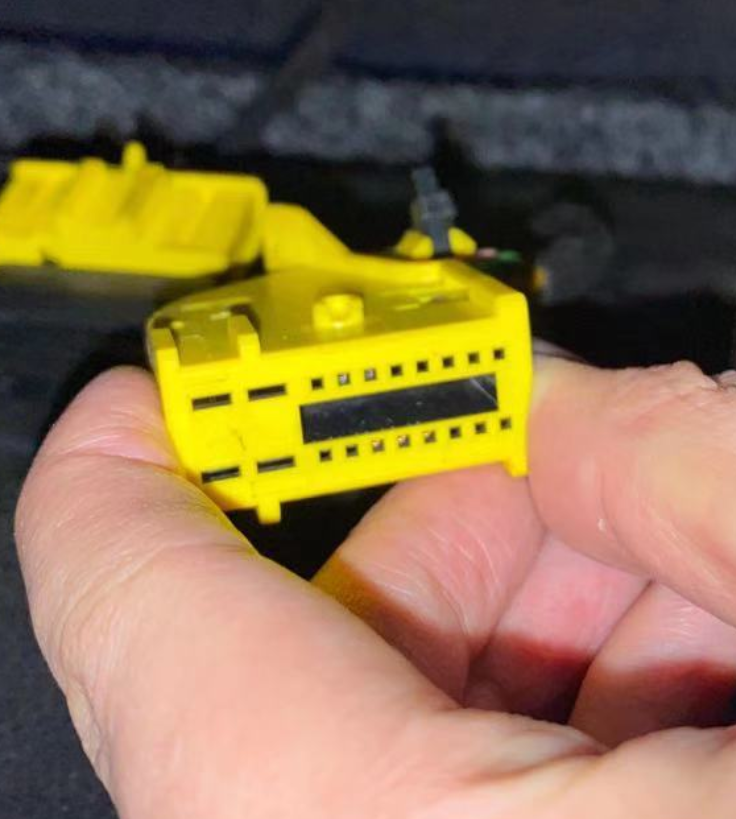 Car Connector For Logo For seat plug 20 pin CT20-0043M