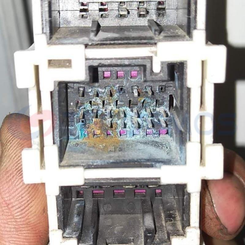 Car Connector For Volkswagen Polo plug 21 pin CT21-0014G