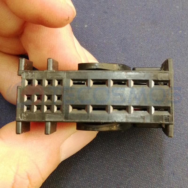 Car Connector For BMW 9142999-02 22 pin CT22-0030M