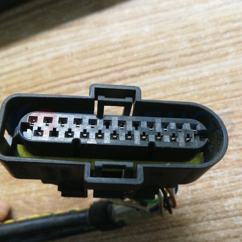 Car Connector For BMW 7502106 23 pin CT23-0004M