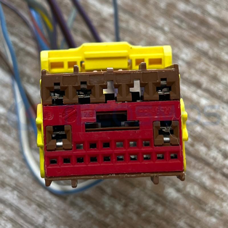 Car Connector For Baojun body door 23 pin CT23-0015M-1