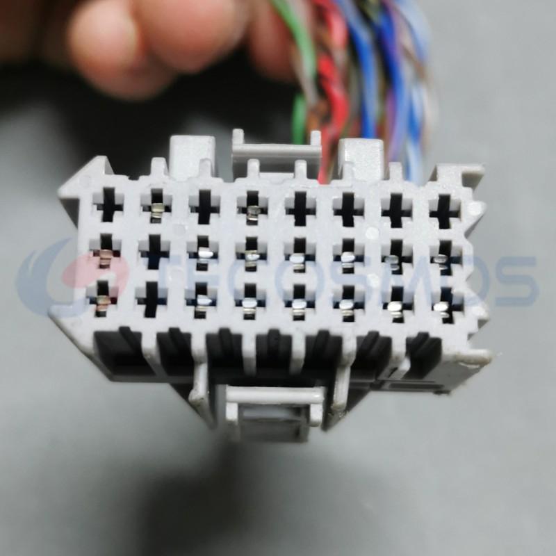 Car Connector For Computer version plug 1J0962624A 24 pin CT24-0003M-1