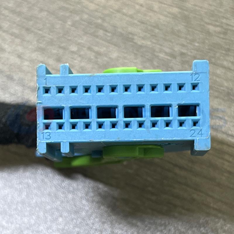 Car Connector For Nazhijie 24 Pins CT24-0023M-2