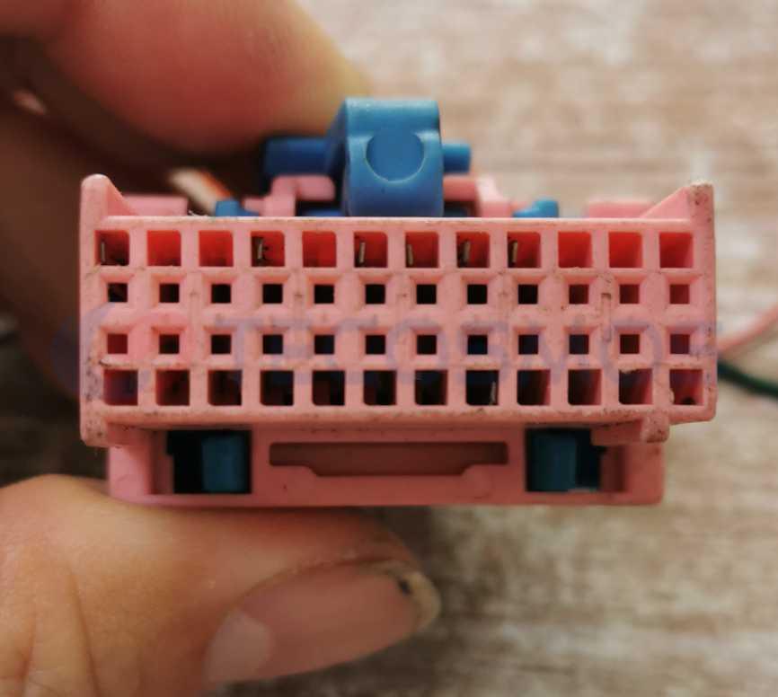 Car Connector For Buick Pink 24 Pins CT24-0027M