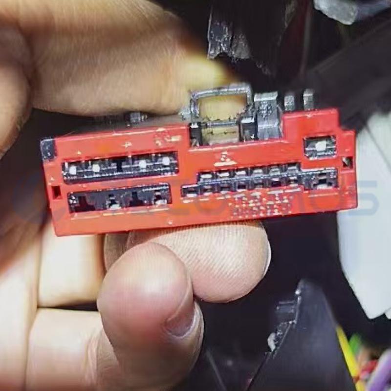 Car Connector For Land Rover plug 24 pin CT24-0034M-2