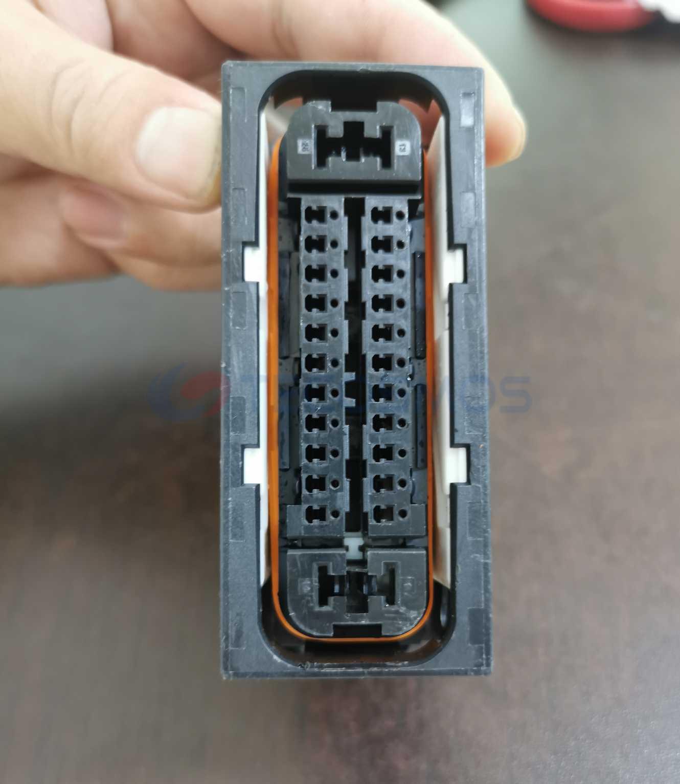 Car Connector For ABS pump plug has dead hole 26 pin CT26-0002M-1