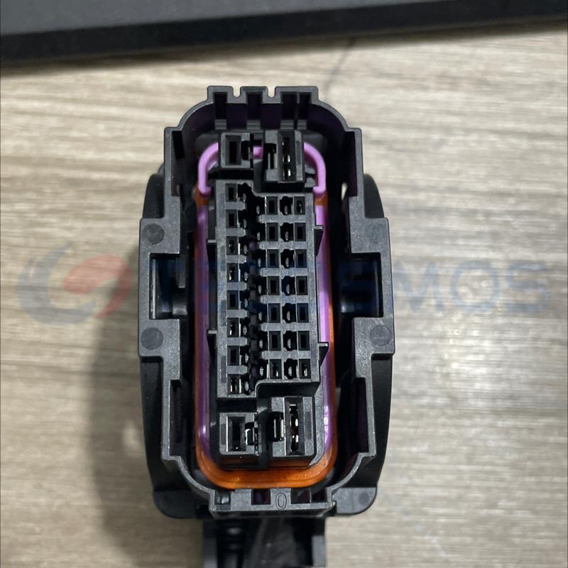 Car Connector For Volkswagen ABS pump plug For tesla 26 pin CT26-0023M-1