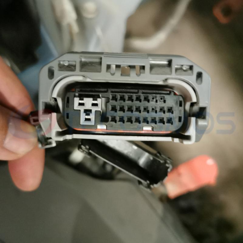 Car Connector For Tesla For toyota gearbox computer 26 pin CT26-0029M