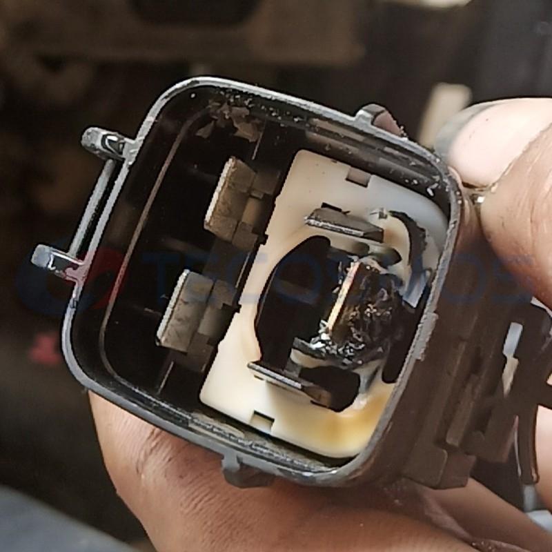 Car Connector For Modern Lion Run Tucson Electronic Fan Plug 3pin CT3-0027G