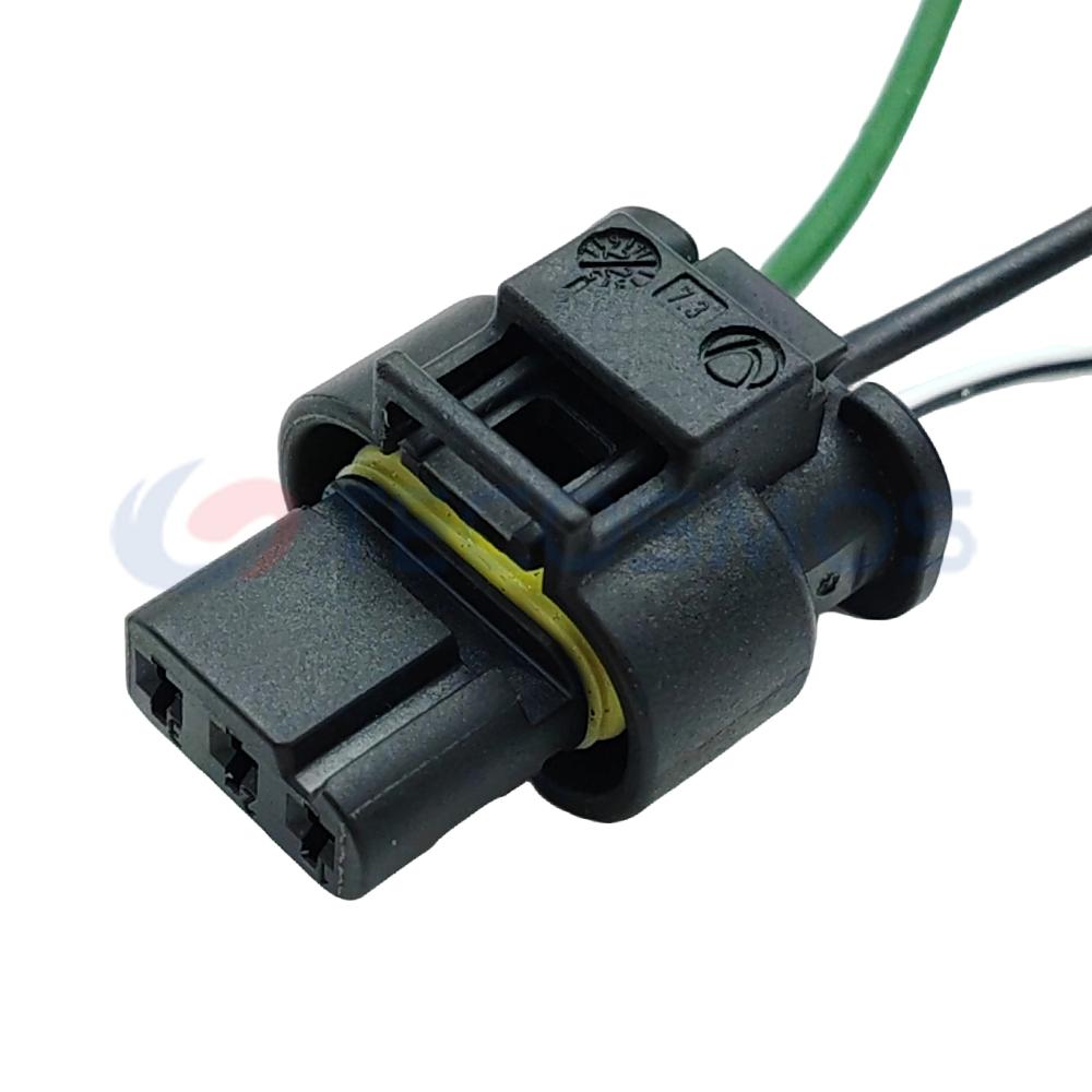 Car Connector For 3C0973203 thick thread For porsche water pump motor For volkswagen standard 3pin CT3-0037M-4